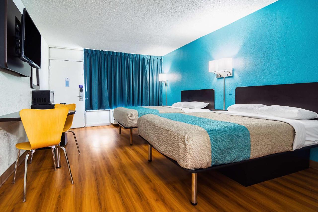 אשבורו Econo Lodge מראה חיצוני תמונה